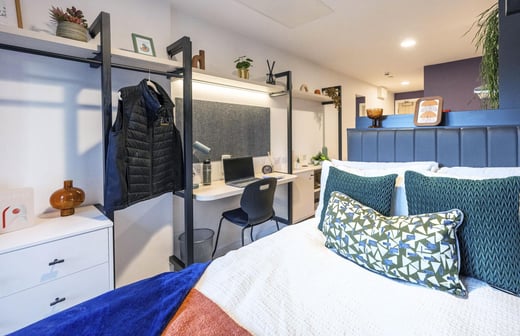 Premium Plus Studio