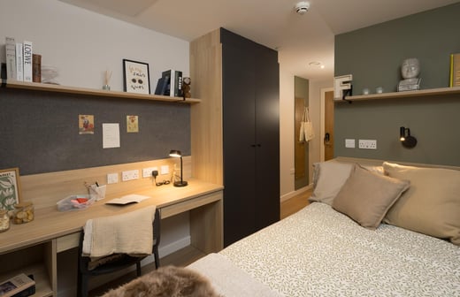 Classic Ensuite, Upper Floors