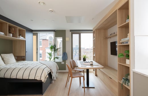 Deluxe Studio, Standard Floors