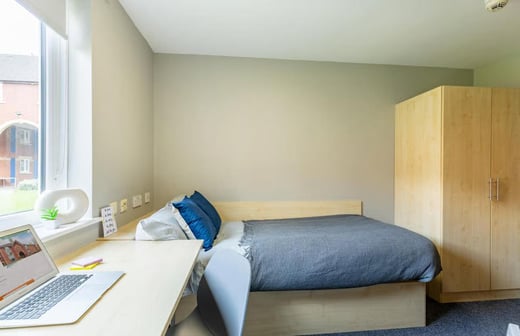Classic 2 Bed Flat