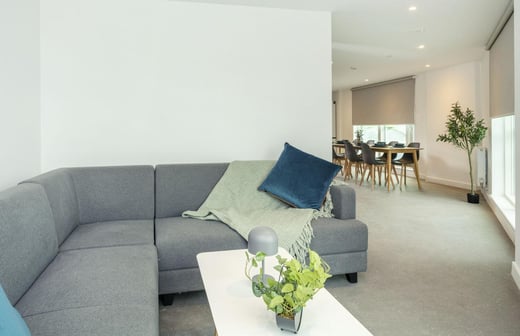 Classic Plus 7-8 Bed Ensuite