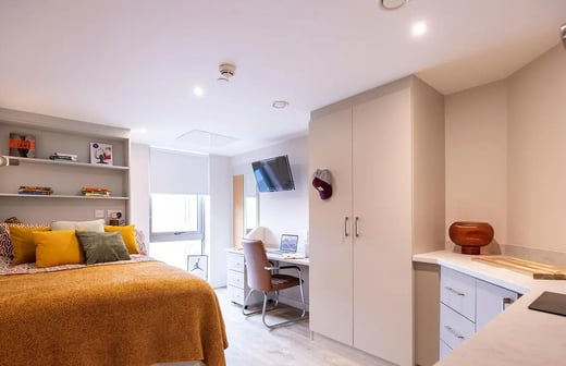 Cluster Accessible Studio
