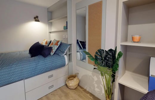 One Bedroom Apartment