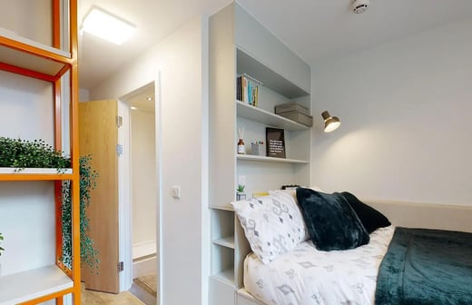 9 Bed Cluster Ensuite