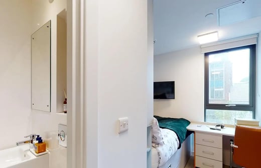 6 Bed Cluster Ensuite