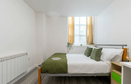 Silver Non Ensuite