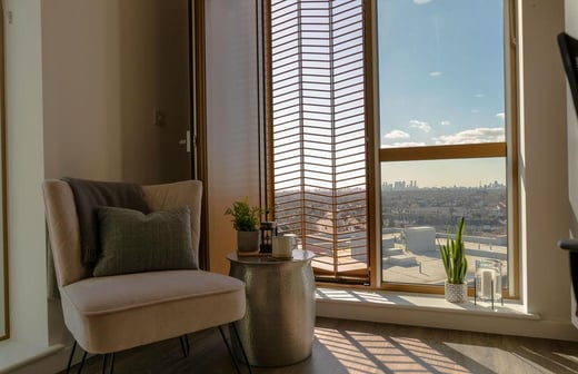 Premium Studio City View