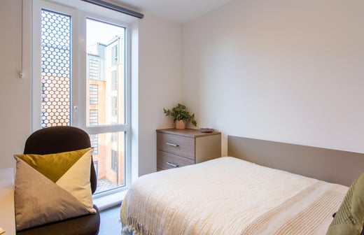 7 Bed En-suite