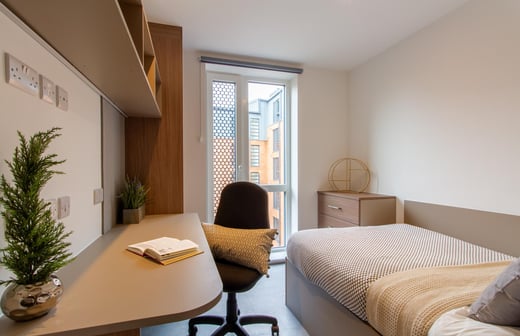 6 Bed En-suite