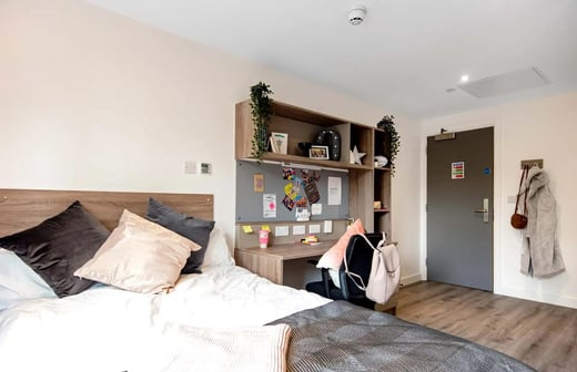 Silver Ensuite