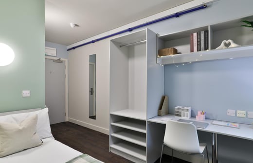 Silver En-suite