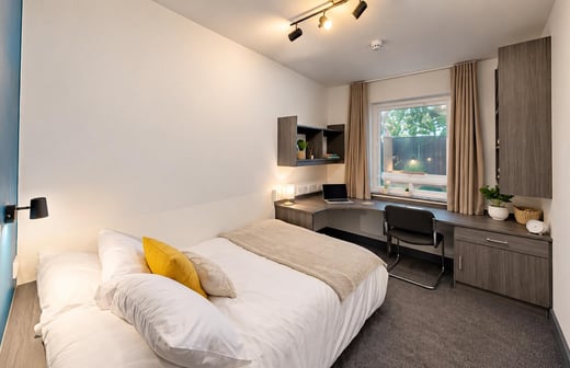 Platinum Ensuite