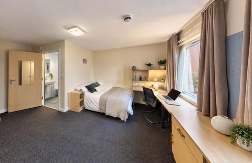 Deluxe Double Ensuite