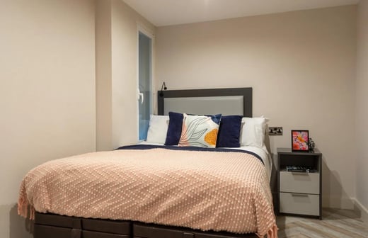 Gold One Bed Apartment