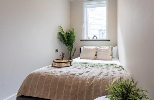 Silver One Bed Apartment