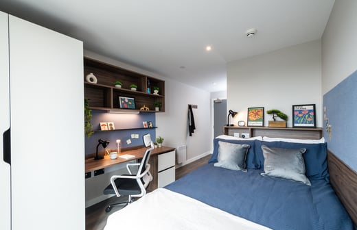 En-suite Silver