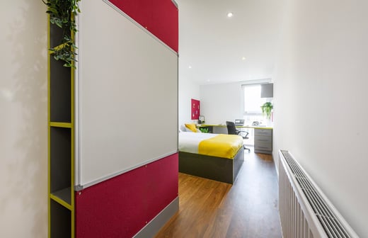 Ensuite silver