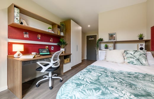 Ensuite - Bronze