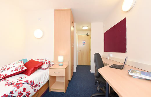 Ensuite - Silver
