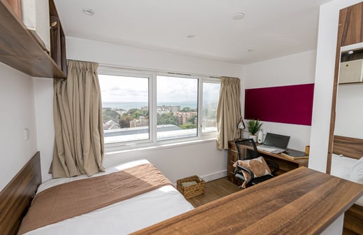 Gold Seaview Ensuite