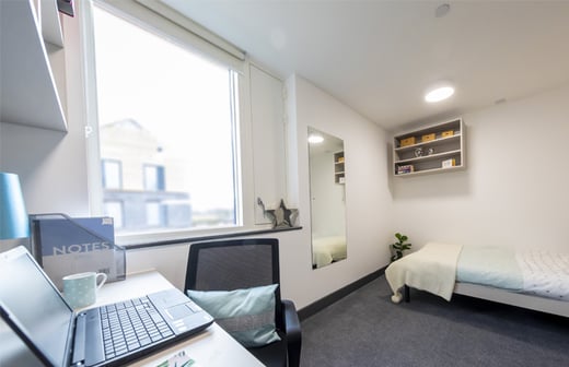 Village Premium (Large Ensuite room)