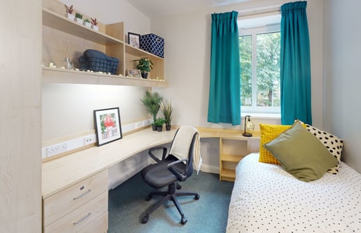 Ensuite Room