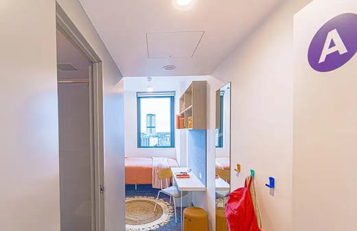 5 Bed Ensuite