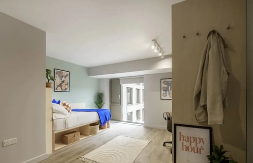 5 Bed Premium Ensuite