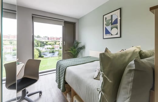 5 Bed Standard Ensuite