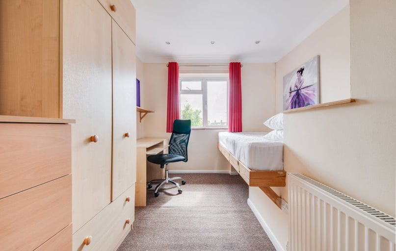 Warwick Road, Christchurch, Canterbury - Image 1