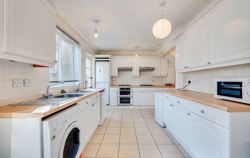 Warwick Road - Professional, Christchurch, Kent - Image 1