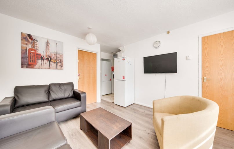 Godden Road - Room, Hales Place, Kent - Image 1
