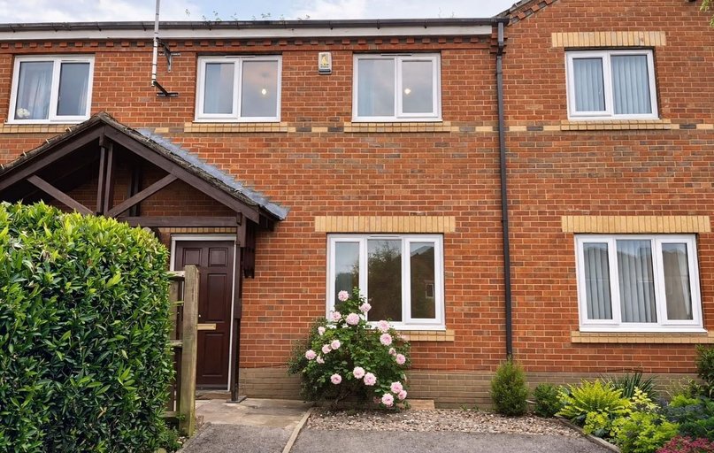 Broomspring Close, Devonshire Green, Sheffield - Image 1