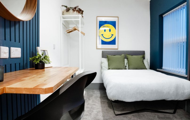 19 Great Crosshall Street, City Centre, Liverpool - Image 1