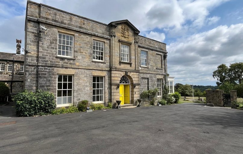 400 Shadwell Lane, Moortown, Leeds - Image 1