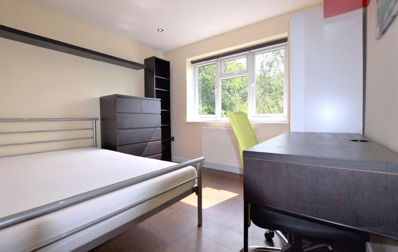 Somner Close, St Stephens, Canterbury - Image 1