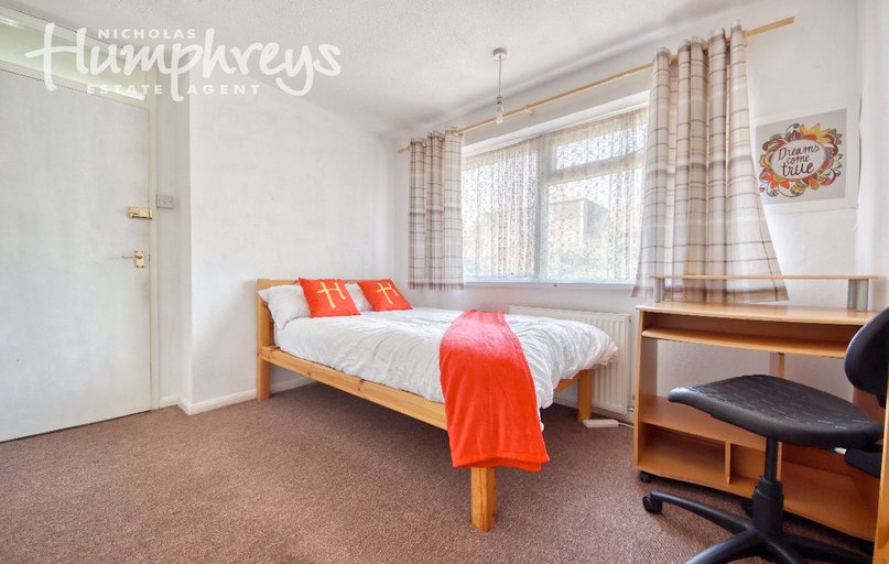 Mead Way, St Stephens, Canterbury - Image 1