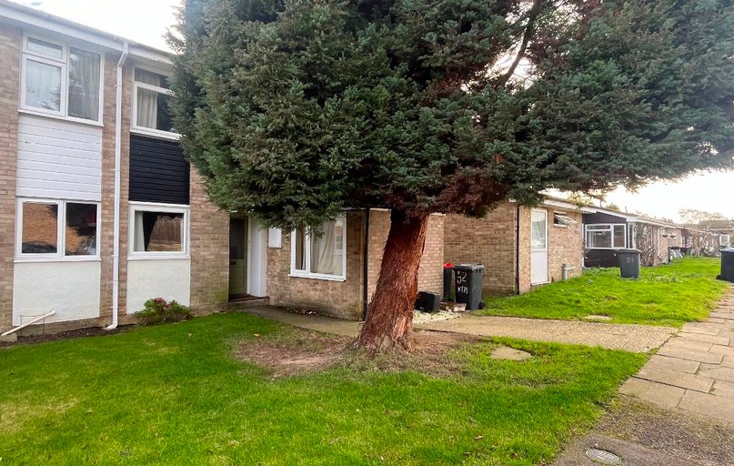 Kemsing Gardens, Hales Place, Canterbury - Image 1