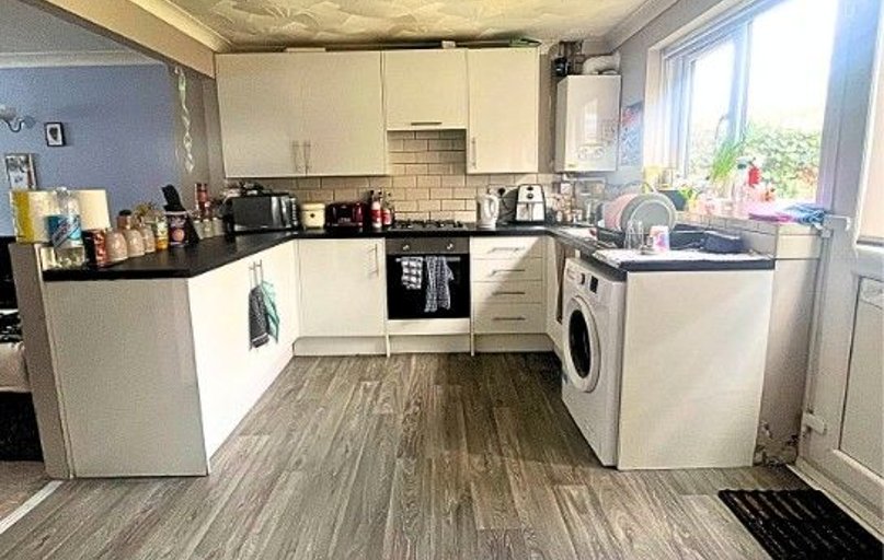 Regency Place, Christchurch, Canterbury - Image 1