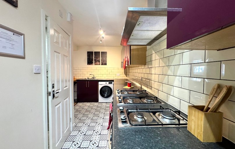 Montfort Close, Hales Place, Canterbury - Image 1