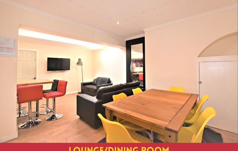 Old Park Avenue, Christchurch, Canterbury - Image 1