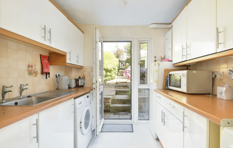 Green Dell, Hales Place, Canterbury - Image 1