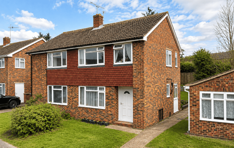 College Road, Christchurch, Canterbury - Image 1