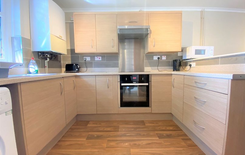 Ulcombe Gardens, Hales Place, Canterbury - Image 1