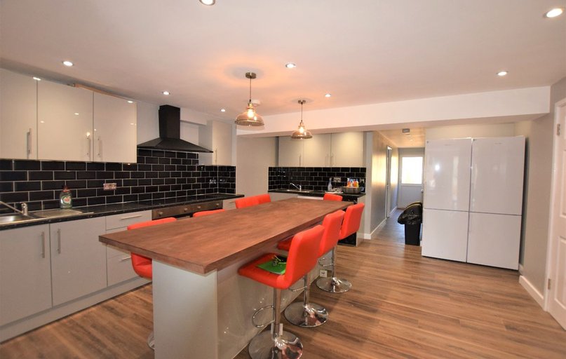 Green Dell, Hales Place, Canterbury - Image 1