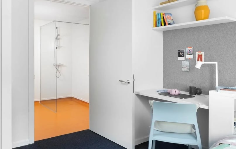 Accessible En Suite, Scape Mile End, 25 Bradwell Street, Bethnal Green, London - Image 1