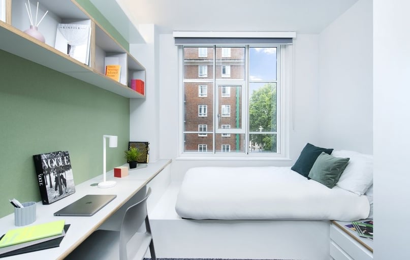 Room in a Standard Plus Two Bedroom Apartment, Scape Bloomsbury, Woburn Place, Camden, London - Image 1