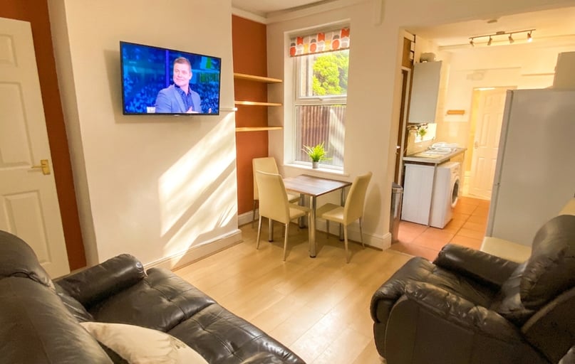 Winnie Road - 4 bed, Selly Park, Birmingham - Image 1