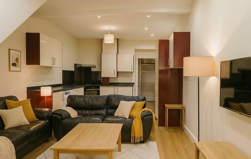 Tiverton Road - 6 bed, Selly Park, Birmingham - Image 1