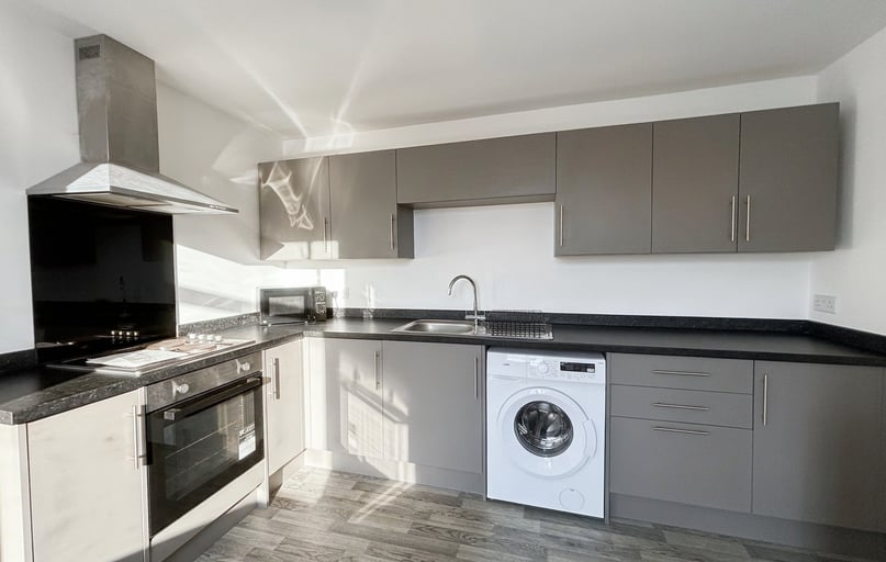 Lonsdale Road - 3 bed, Radford, Nottingham - Image 1